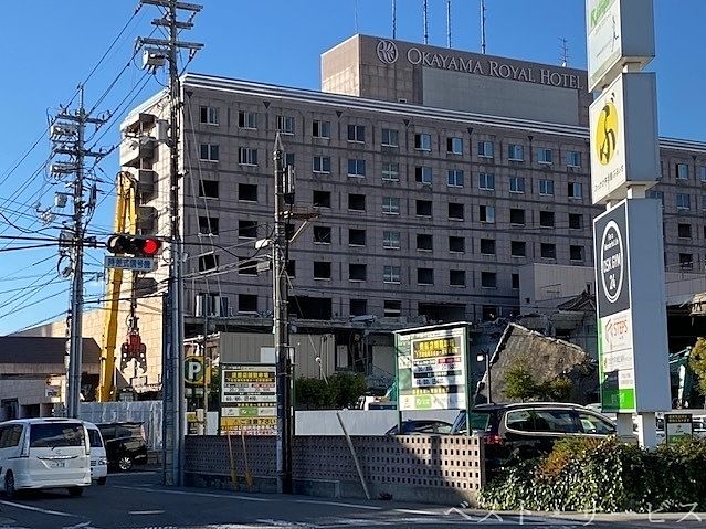 岡山ロイヤルホテルの解体進む，OKAYAMA　ROYAL HOTELの解体の様子